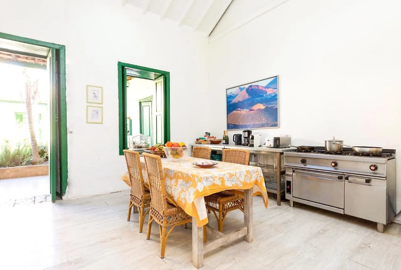 Detached Villa With Garden, Heated And Private Pool, Sea View, Parking Free Tijoco de Abajo